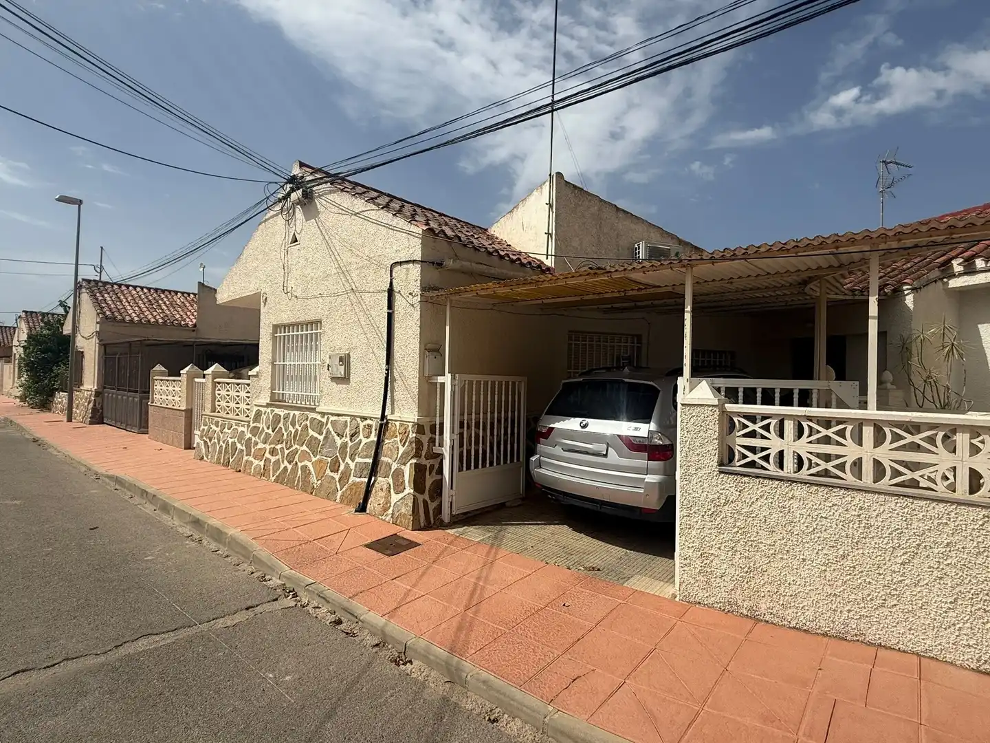 Vista exterior de Casa o xalet en venda en San Javier amb Aire condicionat, Jardí privat i Terrassa