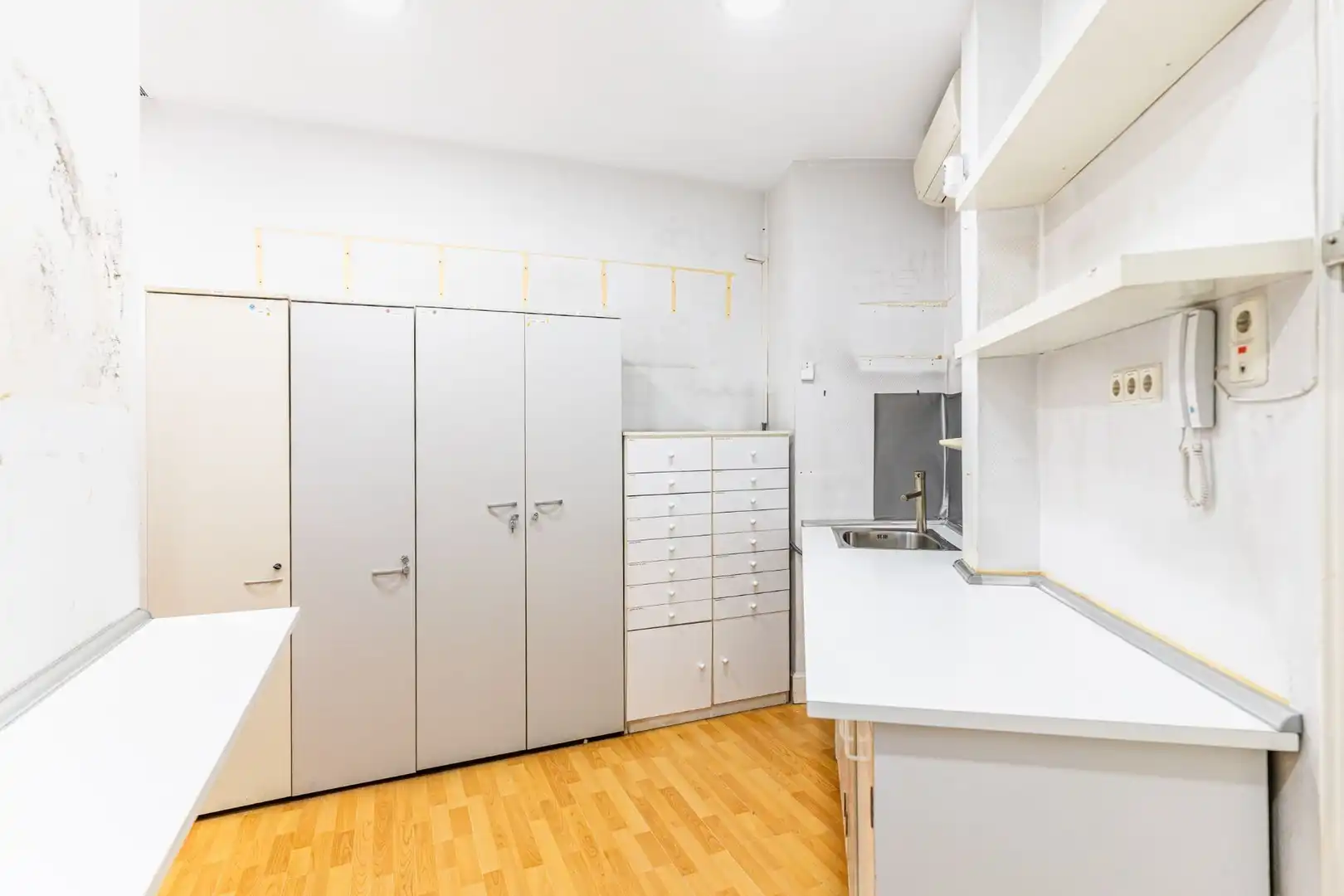 Wohnung zum Verkauf in Madrid mit Klimaanlage, Heizung und Abstellraum