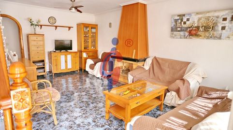 Foto 3 de Casa adosada en venta en Calle Juan Gil Albert, 6, Pueblo, Guardamar del Segura