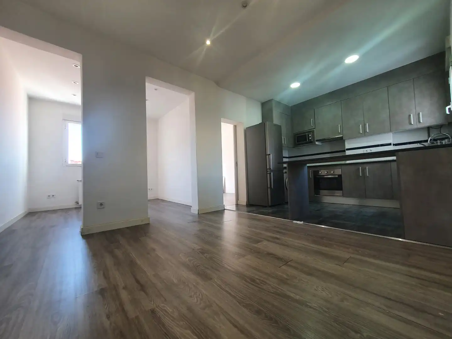 Apartamento de alquiler en Calle de la Cabeza, Embajadores - Lavapiés
