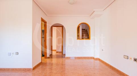 Foto 3 de Casa adosada en venda a Calle Amapola, Los Montesinos, Alicante