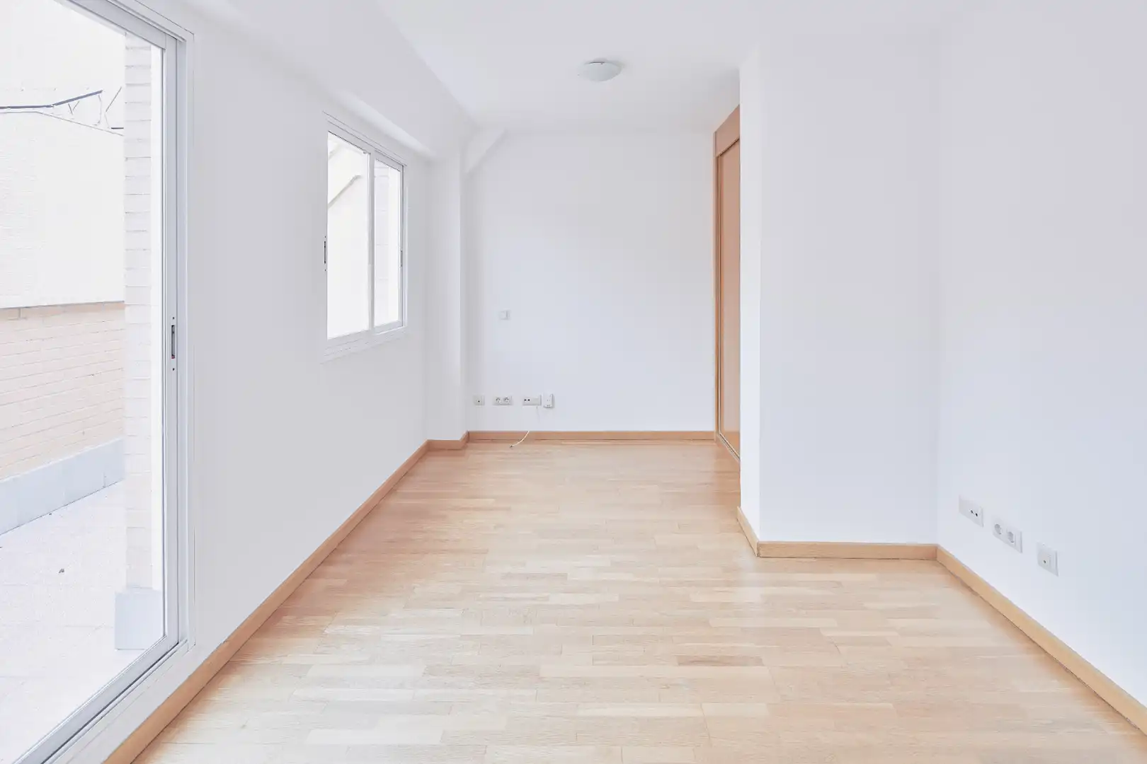 Bedroom of Attic for sale in Madrid  with Air Conditioner, Heating and Parquet flooring