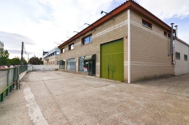 Nave industrial en Alquiler en Avenida Dehesa de Mari Martín en La Dehesa - El Pinar