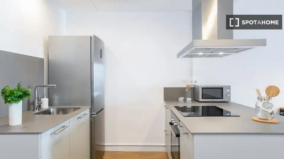 Flat with terrace to rent in Sants - Montjuïc, imagen 4