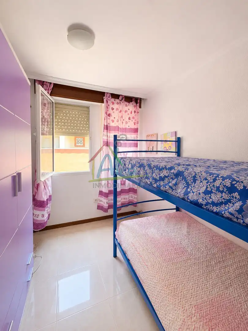 Schlafzimmer von Maisonette zum Verkauf in Isla Cristina mit Klimaanlage, Terrasse und Möbliert