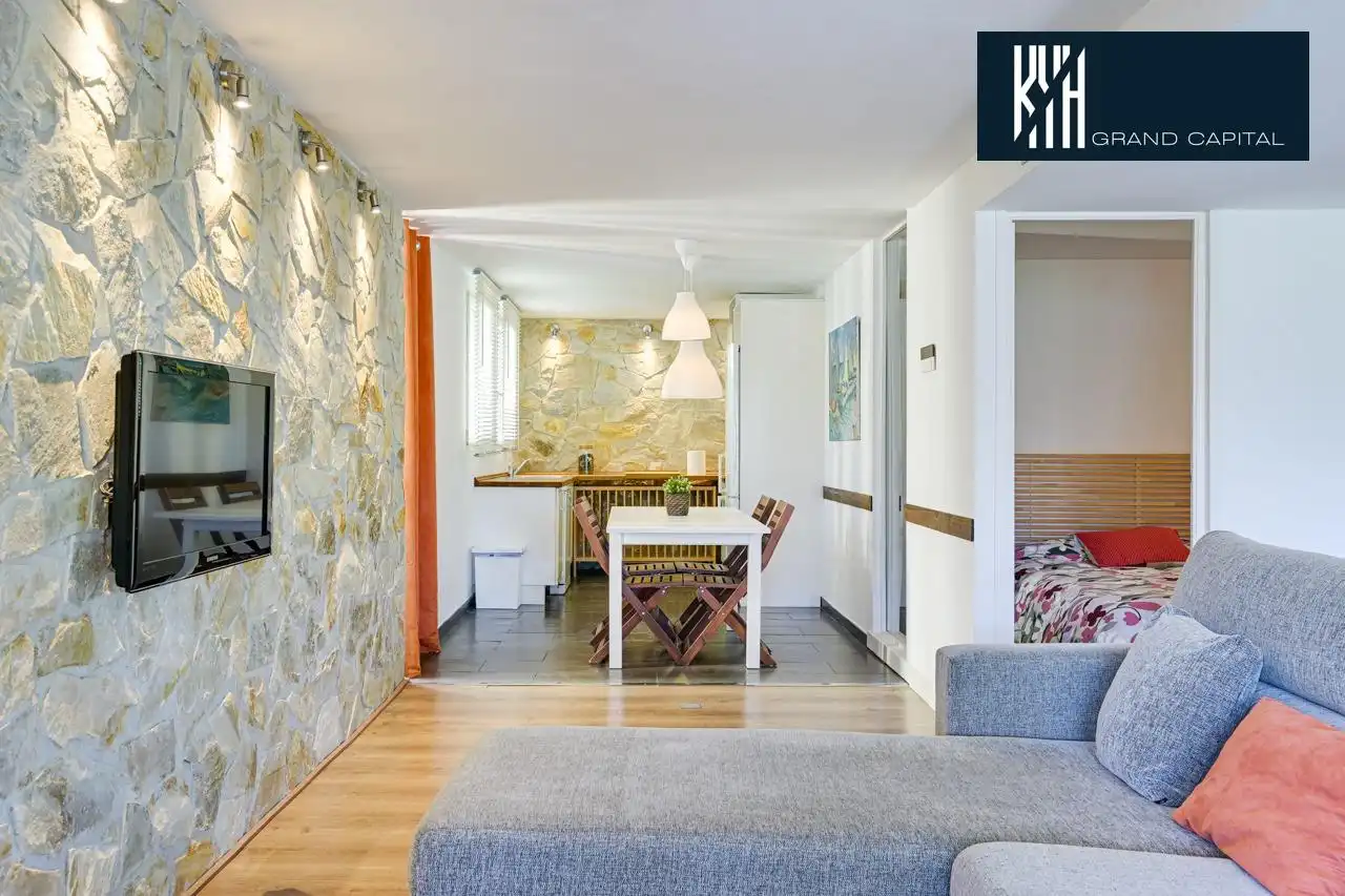 Detached house with pool for sale in Carrer Carrer Alexandria, imagen 57