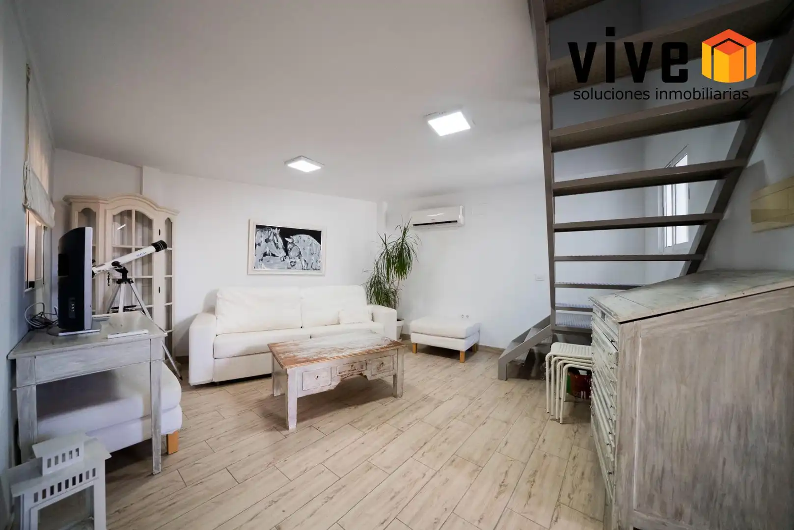 Sala de estar de Casa o chalet en venta en Sevilla con Aire acondicionado, Calefacción y Jardín privado