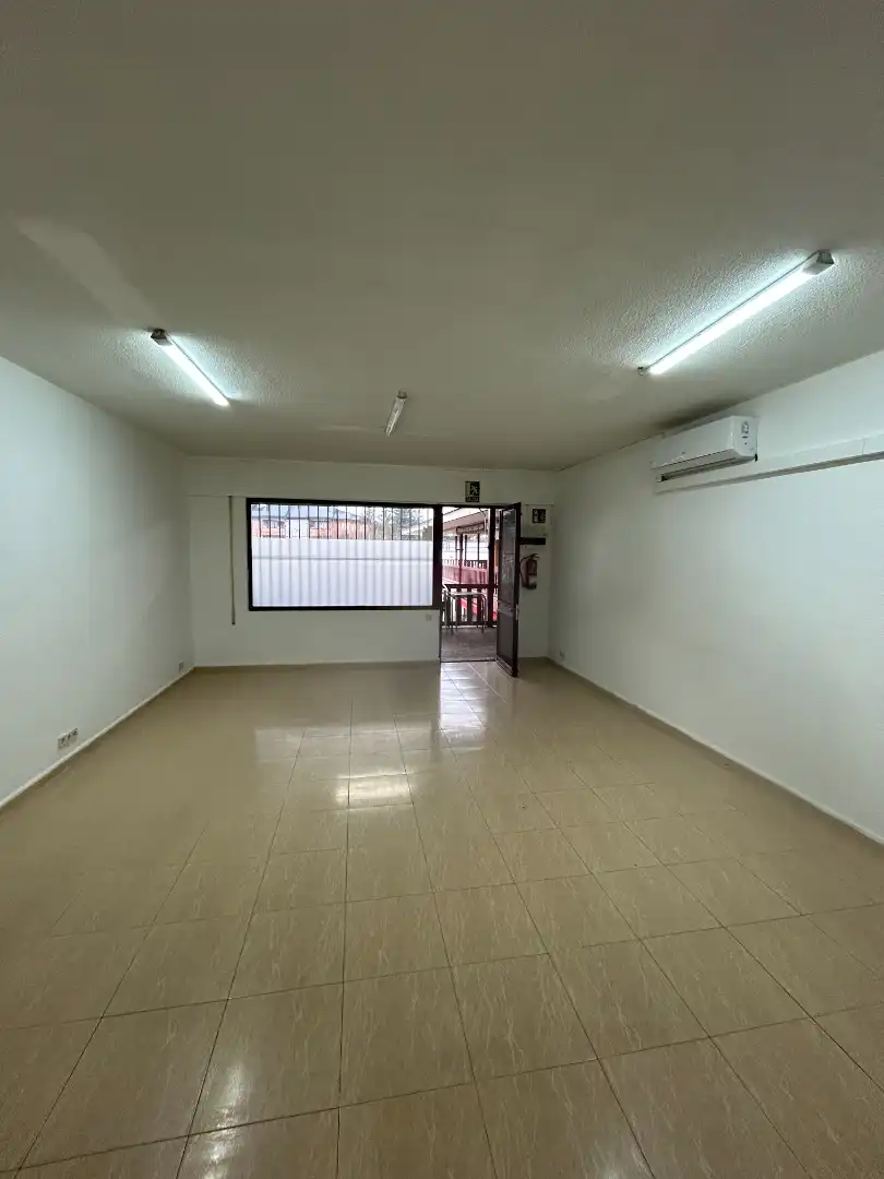 Local en venta en El Escorial con Aire acondicionado