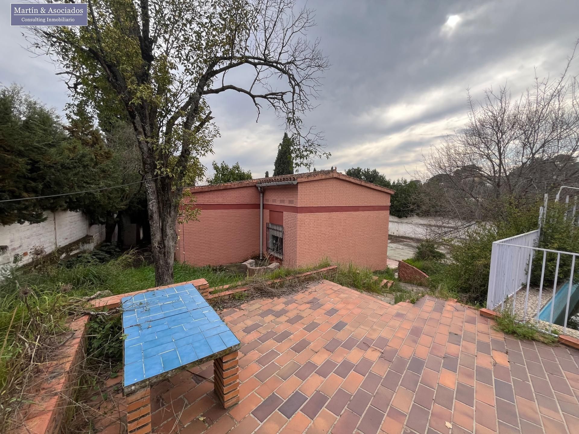Vista exterior de Casa o xalet en venda en  Córdoba Capital amb Jardí privat, Terrassa i Traster