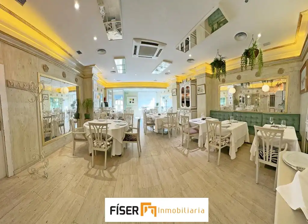 Commercial properties for sale in Calle López Asme, Zafra