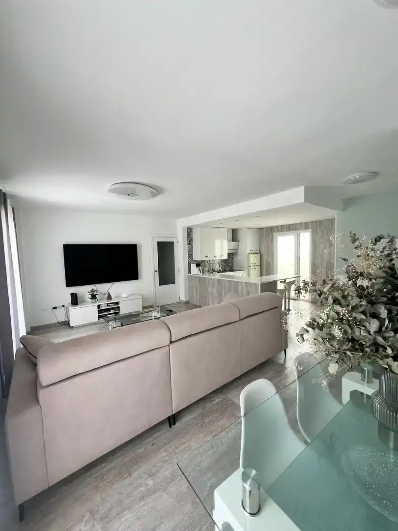 Sala d'estar de Pis en venda en Vélez-Málaga amb Aire condicionat, Piscina i Balcó