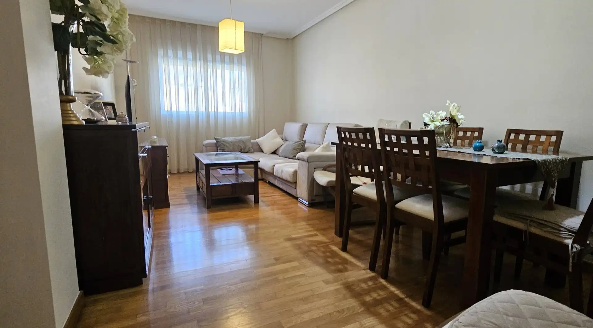 Living room of Flat for sale in Murcia  with Air Conditioner, Parquet flooring and Storage room