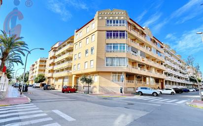 Exterior view of Apartment for sale in Guardamar del Segura  with Air Conditioner and Terrace