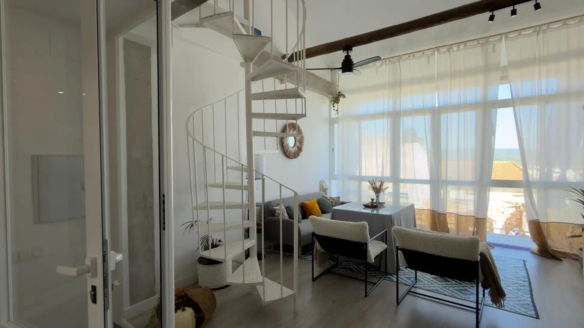 Sala d'estar de Casa o xalet en venda en Almodóvar del Río amb Aire condicionat, Calefacció i Terrassa