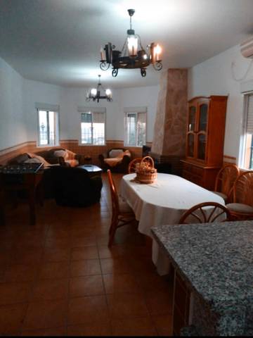 Casa-chalet en Alquiler en Calle Cuevas Bajas, 51 en Almodóvar del Río