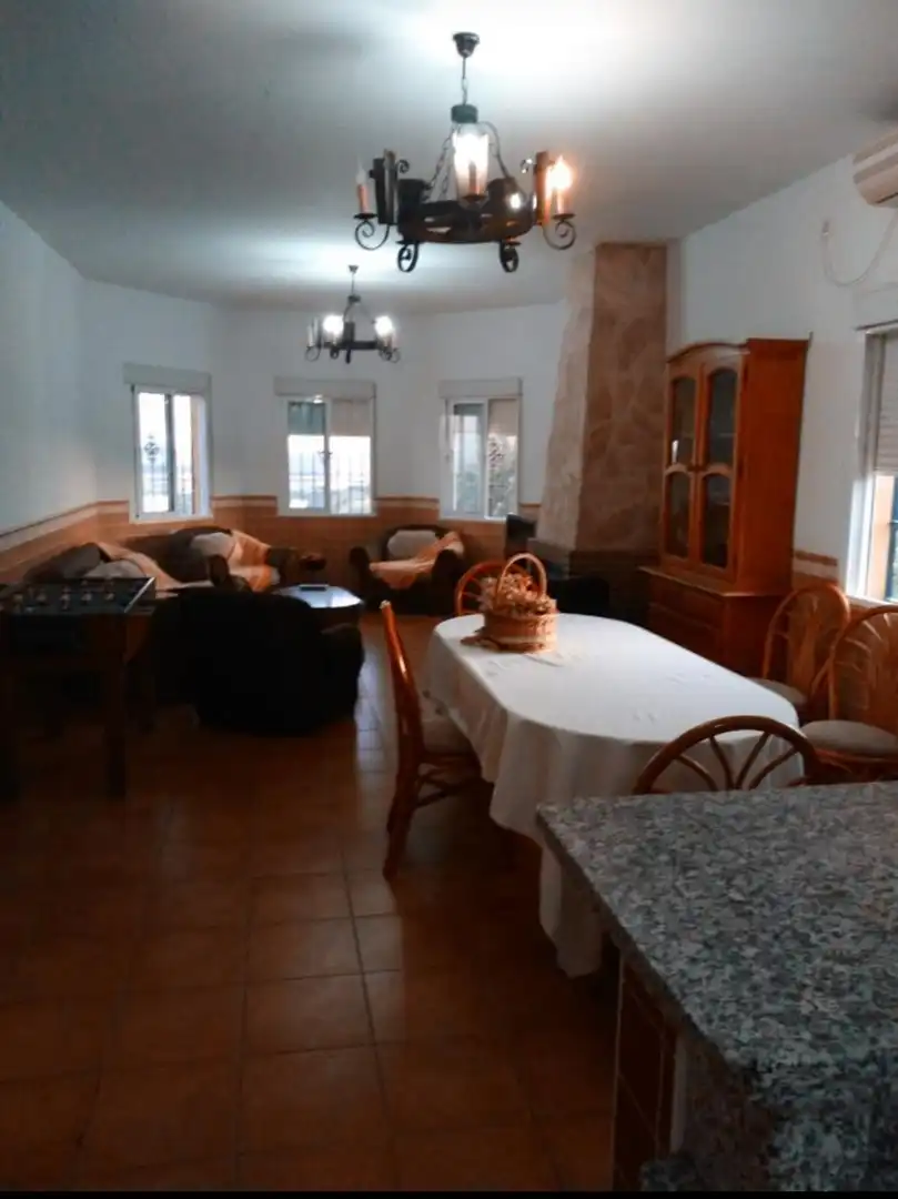 Comedor de Casa o chalet de alquiler en Almodóvar del Río con Aire acondicionado, Piscina y Amueblado