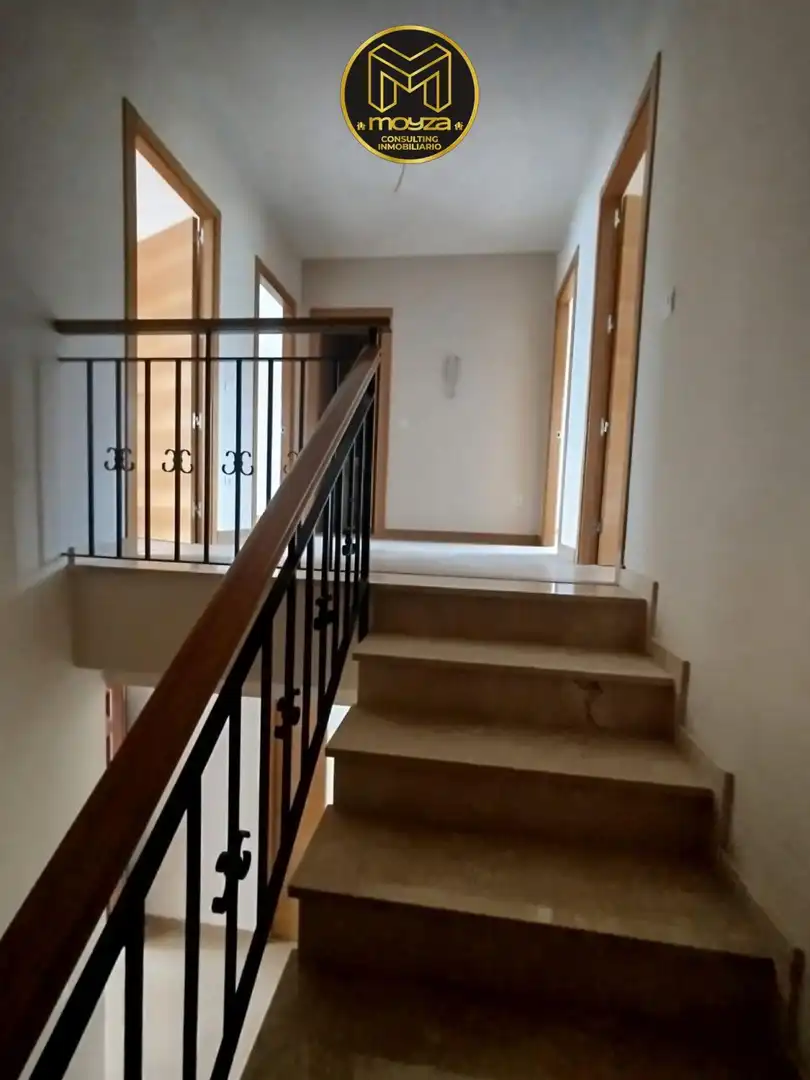 Casa o chalet en venta en Fuerte del Rey con Terraza