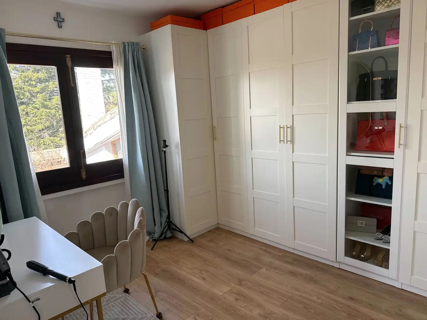 Habitación de Casa o chalet en venta en Las Rozas de Madrid con Aire acondicionado, Calefacción y Jardín privado