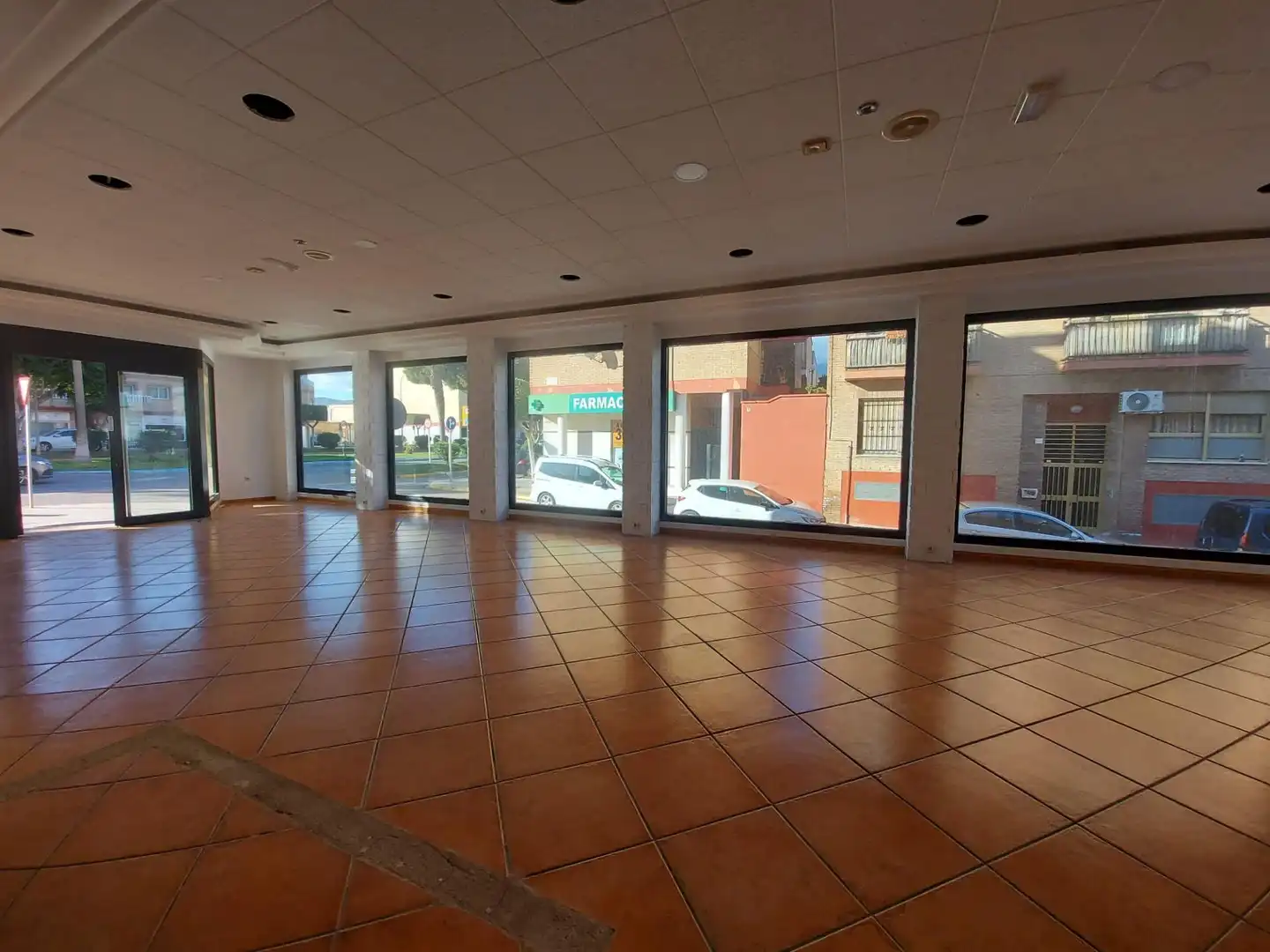 Local comercial en venda a El Ejido Ciudad, imagen 9