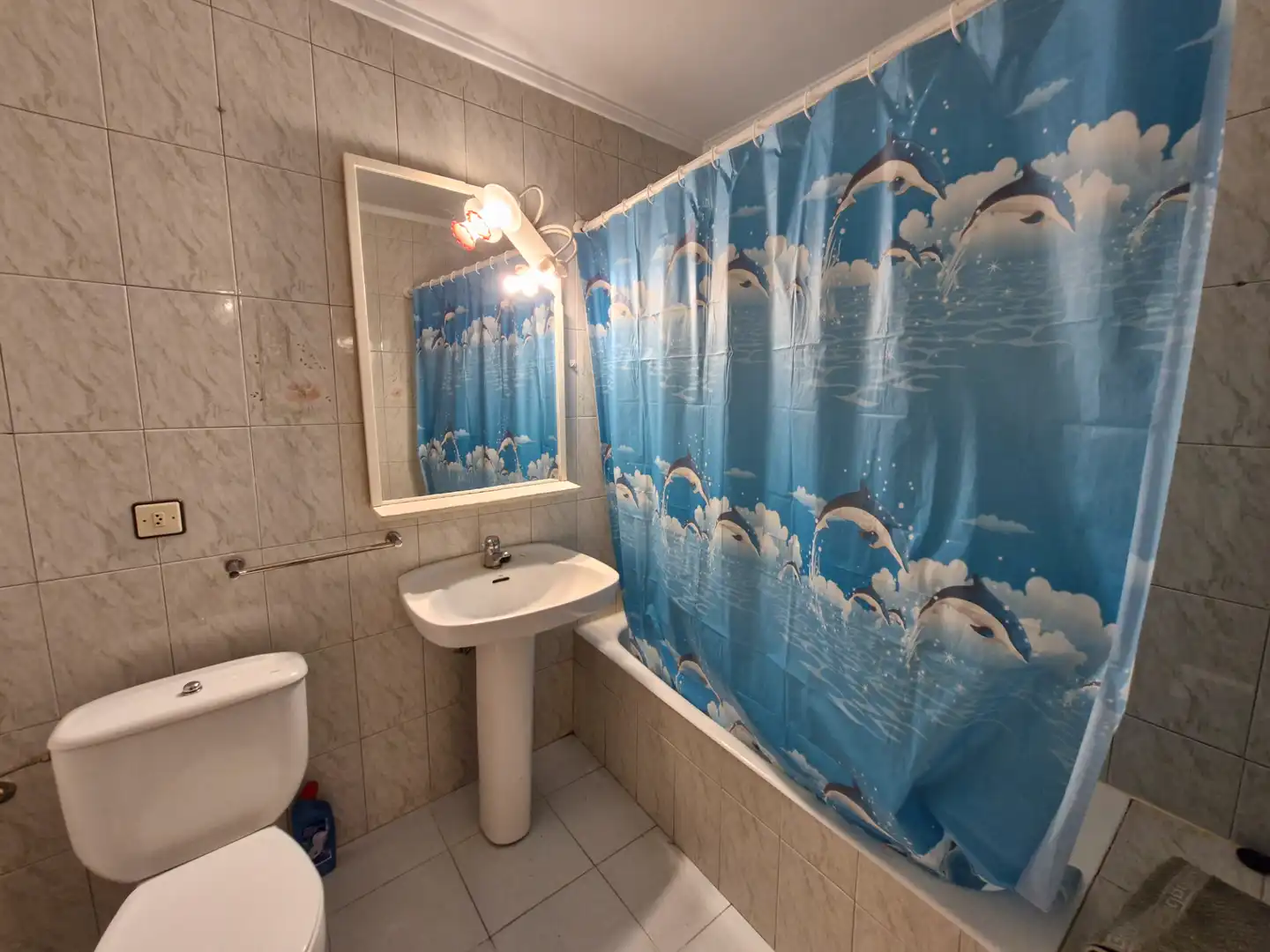 Baño de Piso de alquiler en Valle de Mena con Calefacción, Parquet y Amueblado