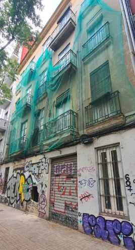 Vista exterior de Edificio en venta en  Valencia Capital