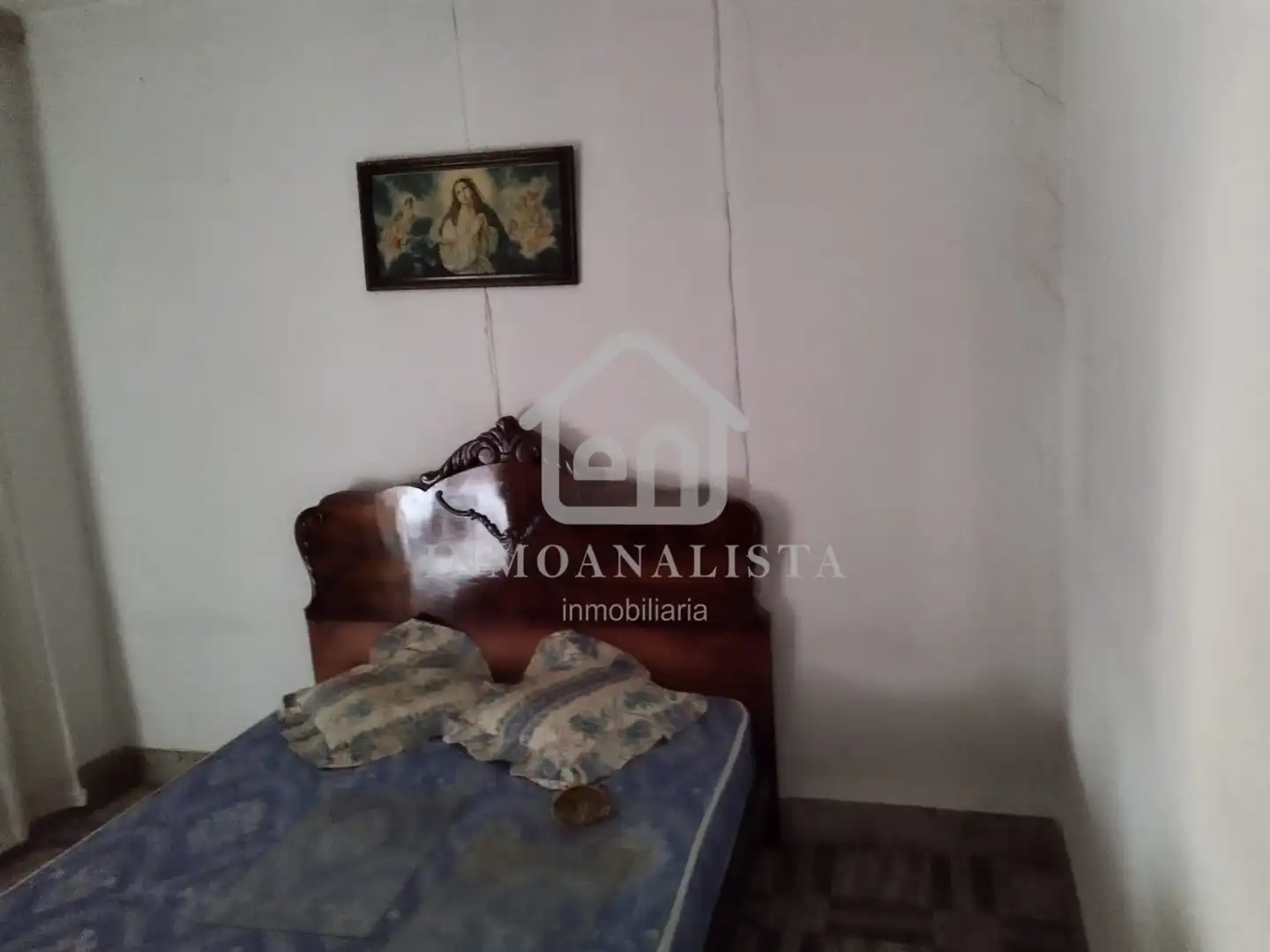 Bedroom of Houses for sale in Requena