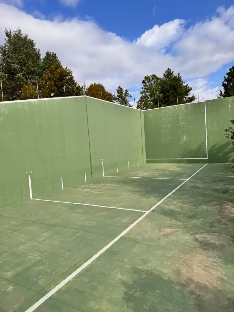Vista exterior de Piso en venta en Sabiñánigo con Calefacción, Terraza y Trastero