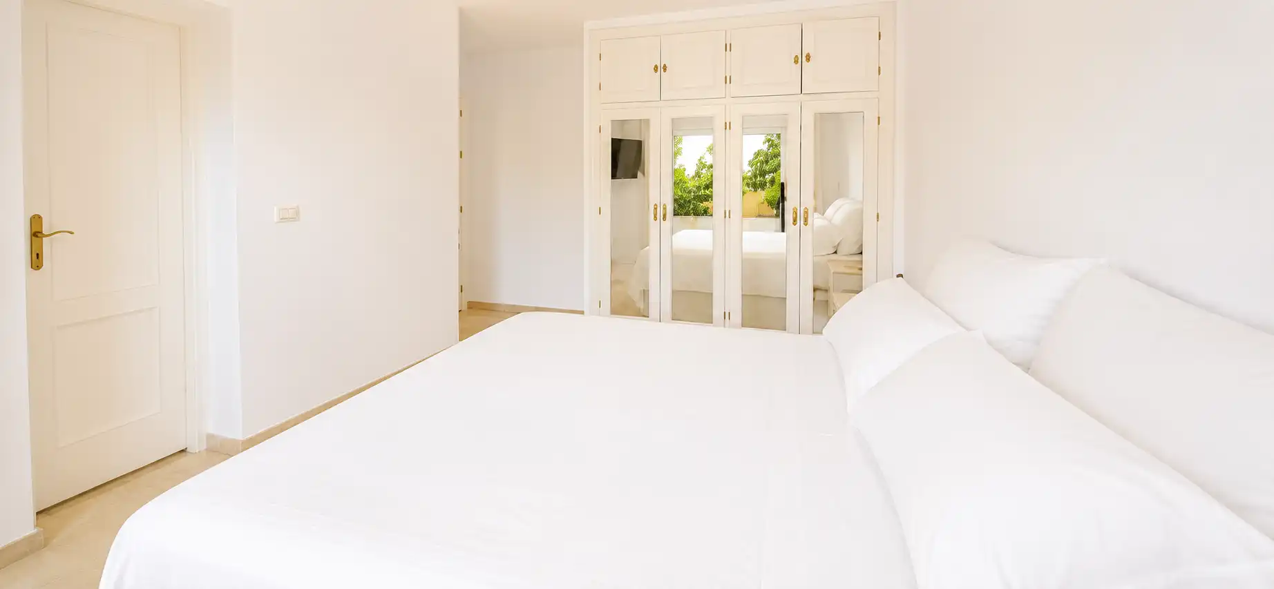 Habitación de Casa adosada en venta en Mijas con Aire acondicionado, Calefacción y Jardín privado