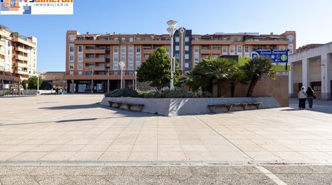 Foto 3 de Piso en venta en Plaza Ciudad de Los Carmenes, San Francisco Javier, Granada Capital