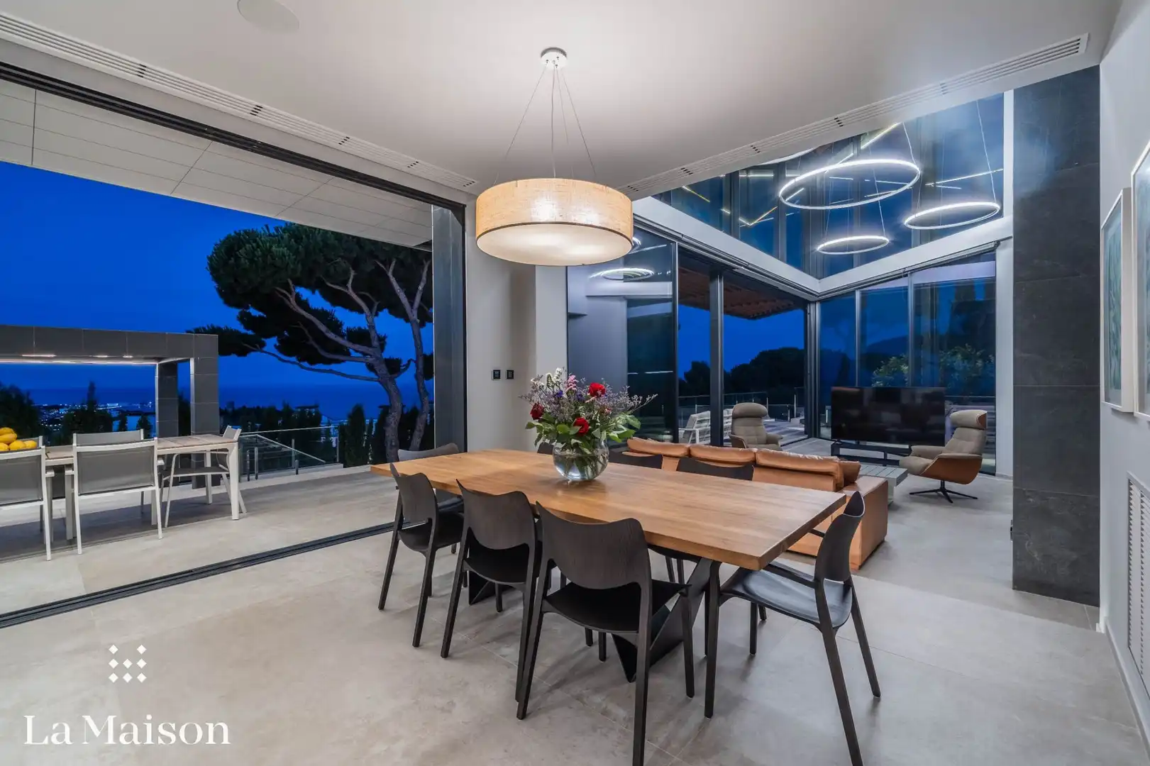 Comedor de Casa o chalet en venta en Caldes d'Estrac con Aire acondicionado, Calefacción y Jardín privado