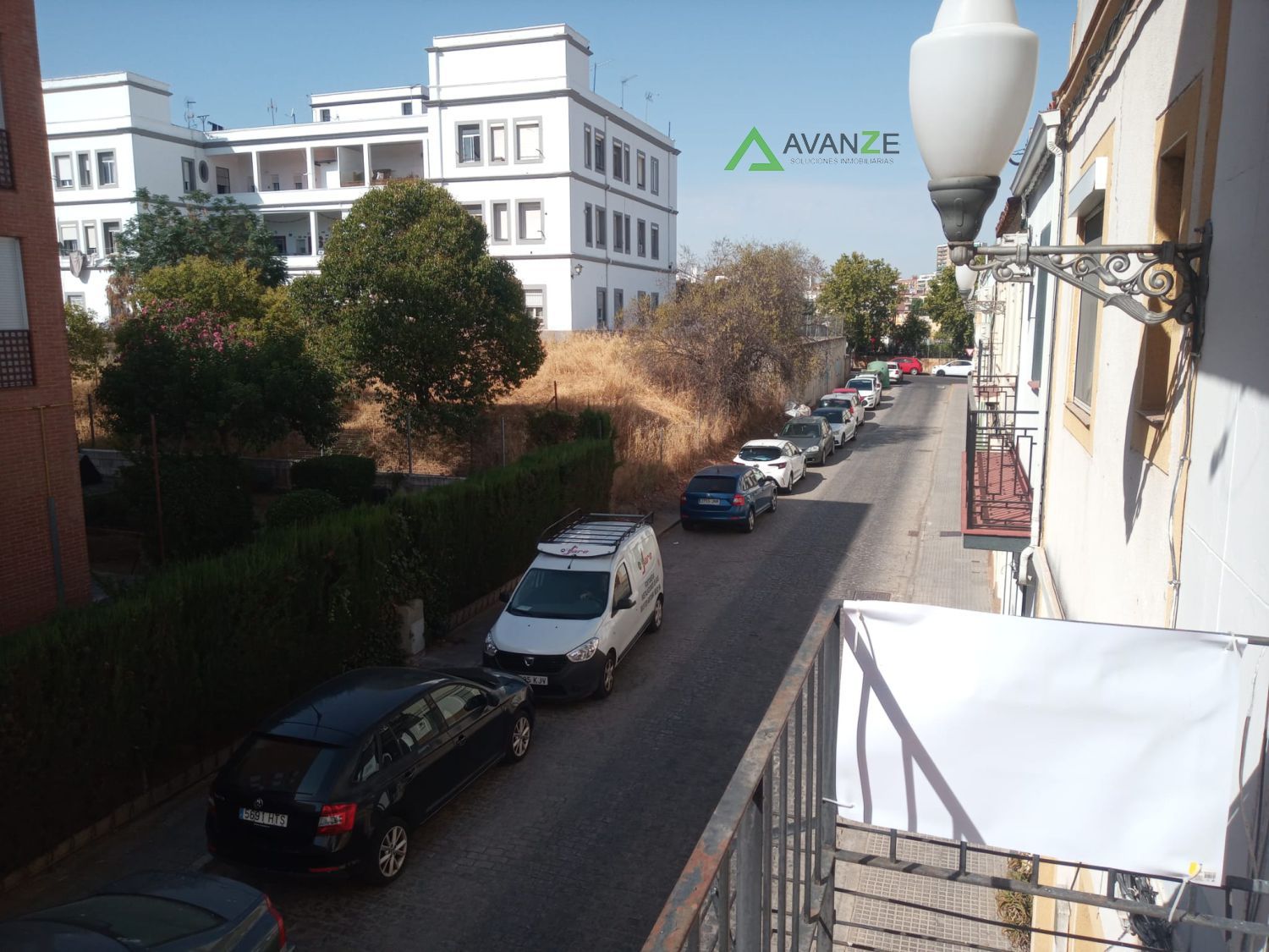 Vista exterior de Pis en venda en Mérida amb Terrassa i Balcó
