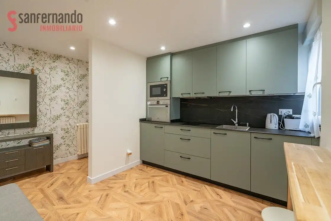 Cocina de Apartamento en venta en Santander con Calefacción, Parquet y Trastero