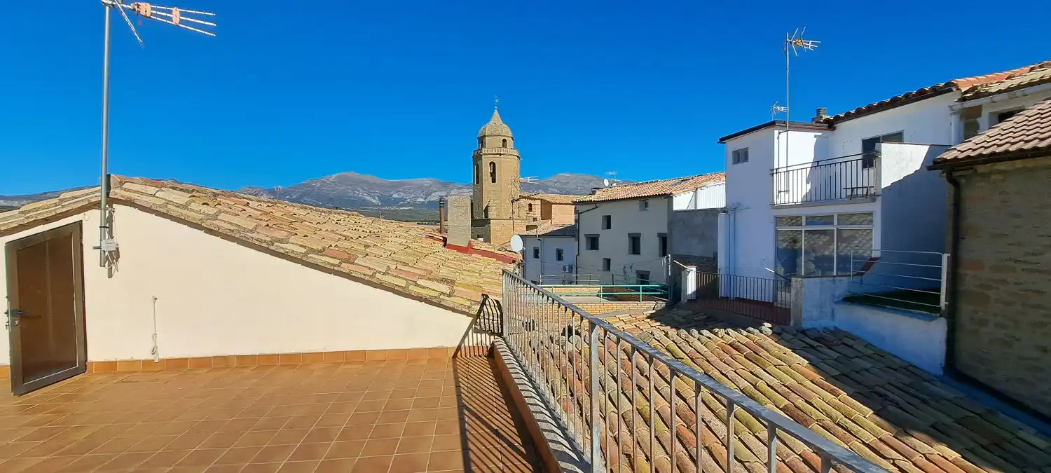 Vista exterior de Casa o chalet en venta en Loporzano con Calefacción, Terraza y Trastero