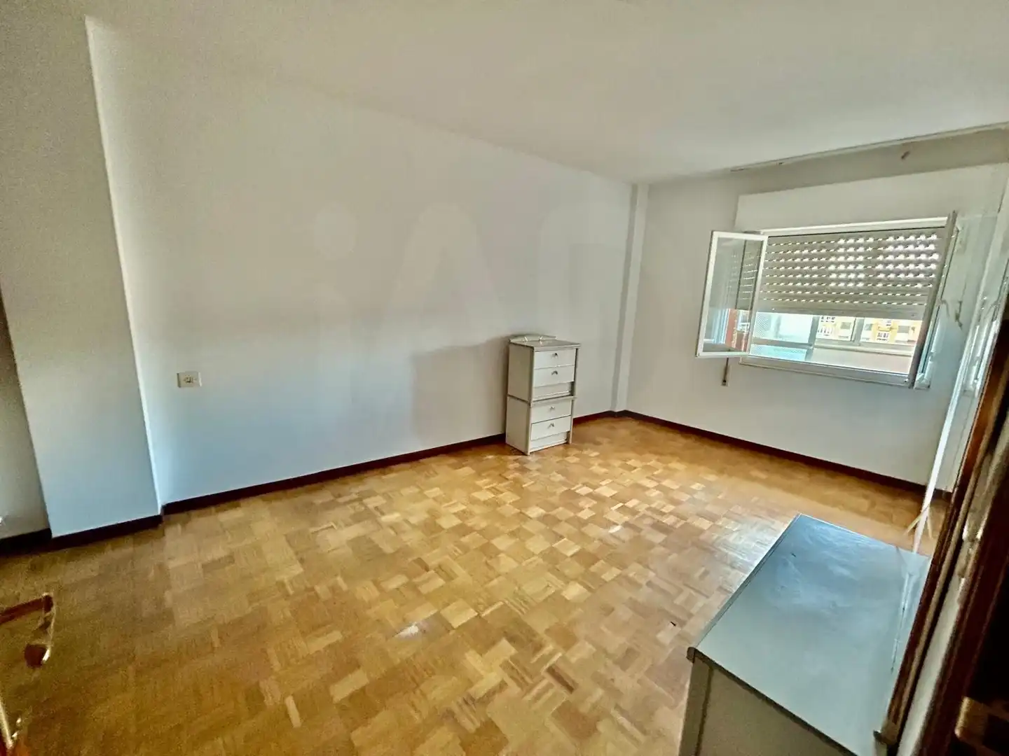 Habitación de Ático en venta en La Bañeza  con Calefacción y Terraza