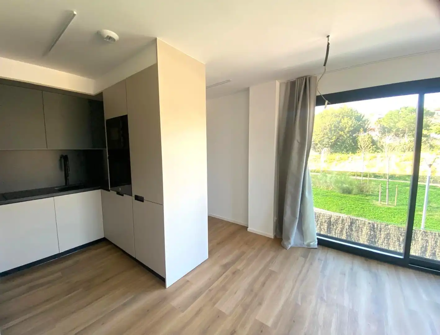 Schlafzimmer von Maisonette zum Verkauf in Sant Boi de Llobregat mit Klimaanlage, Heizung und Terrasse