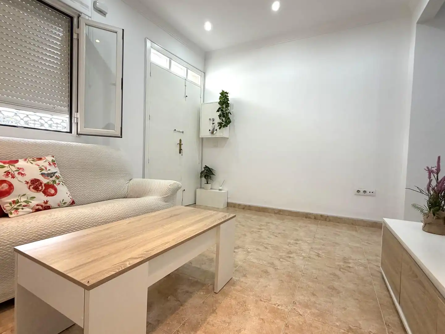 Sala d'estar de Casa o xalet de lloguer en Don Benito amb Aire condicionat, Terrassa i Moblat