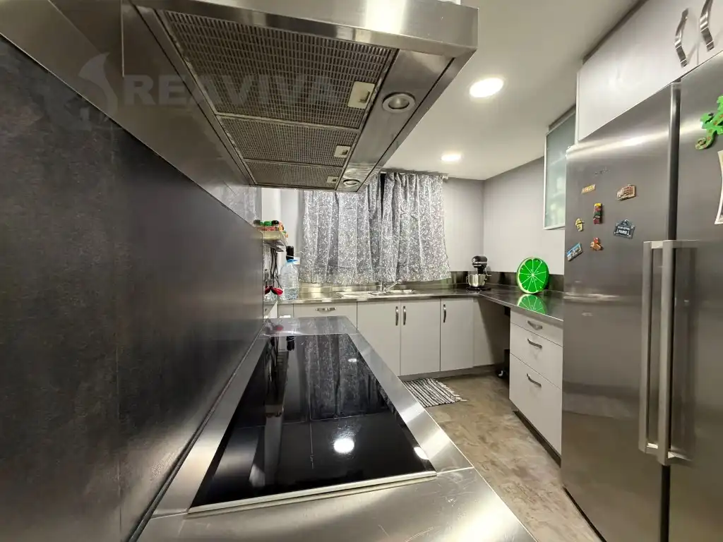 Kitchen of Houses for sale in La Seu d'Urgell  with Air Conditioner and Oven