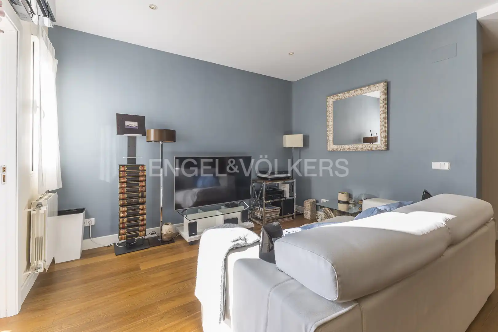 Living room of Flat for rent in Madrid  with Air Conditioner and Heating