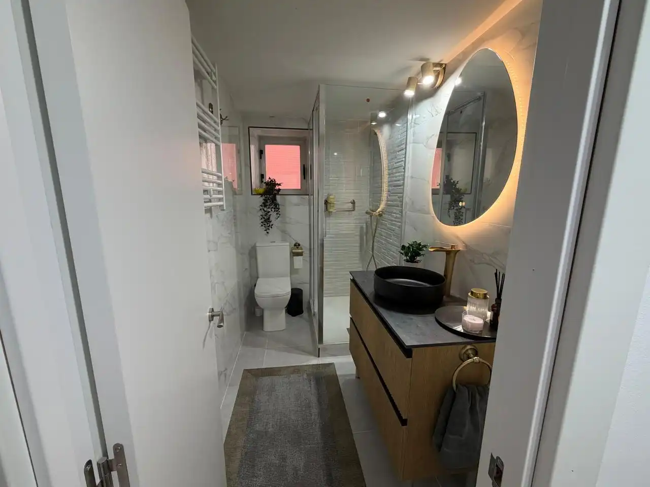 Badezimmer von Wohnung zur untervermieten in Laredo mit Heizung und Möbliert