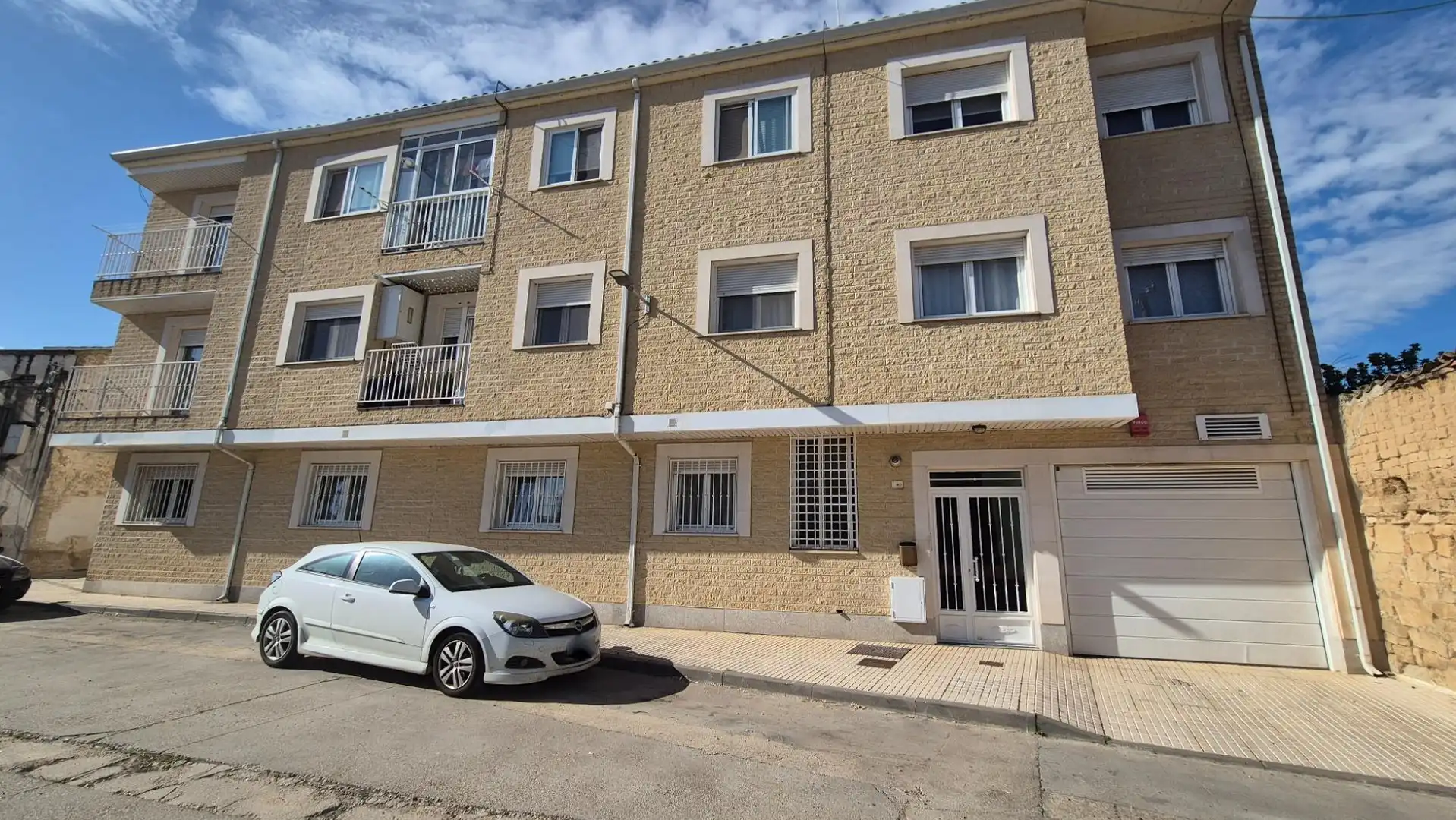 Vista exterior de Apartamento en venta en San Cristóbal de la Cuesta con Calefacción