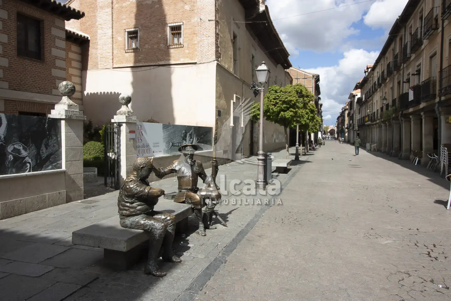 Vista exterior de Piso en venta en Alcalá de Henares con Calefacción, Jardín privado y Parquet