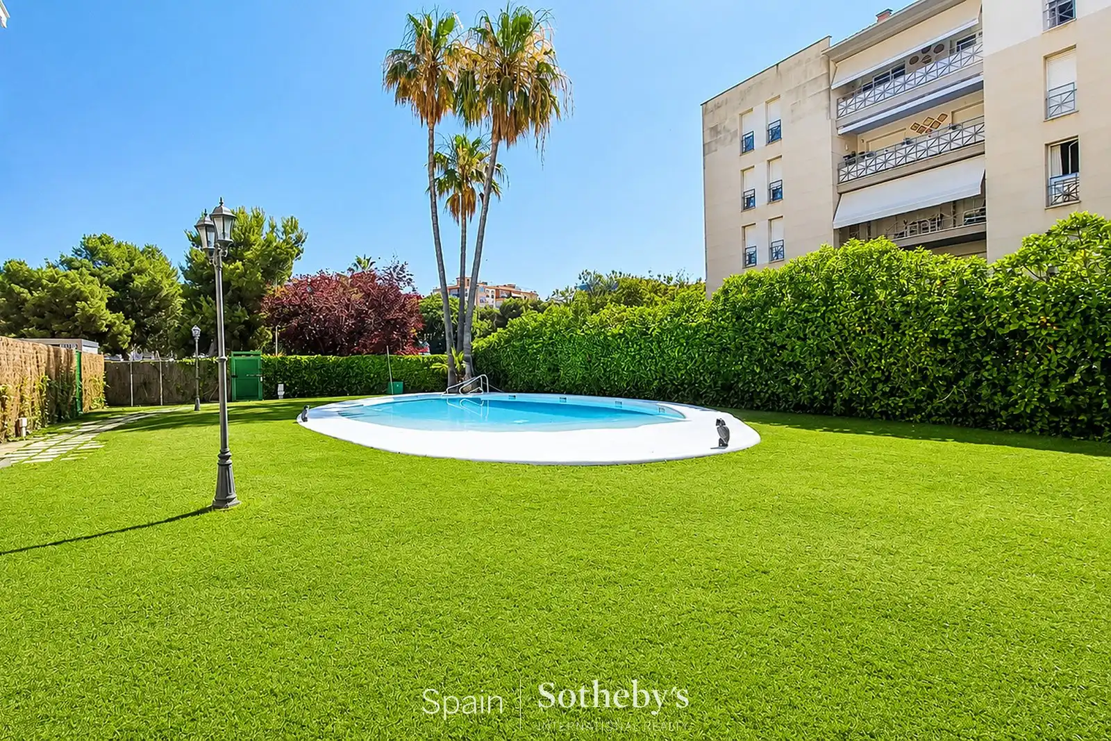Piscina de Àtic en venda en Sitges amb Aire condicionat, Calefacció i Terrassa
