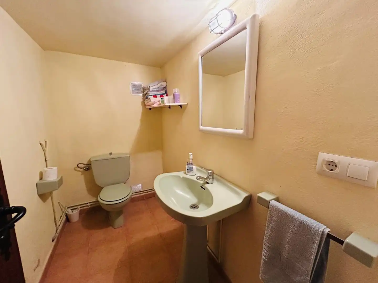 Baño de Finca rústica en venta en Riópar con Terraza, Trastero y Amueblado