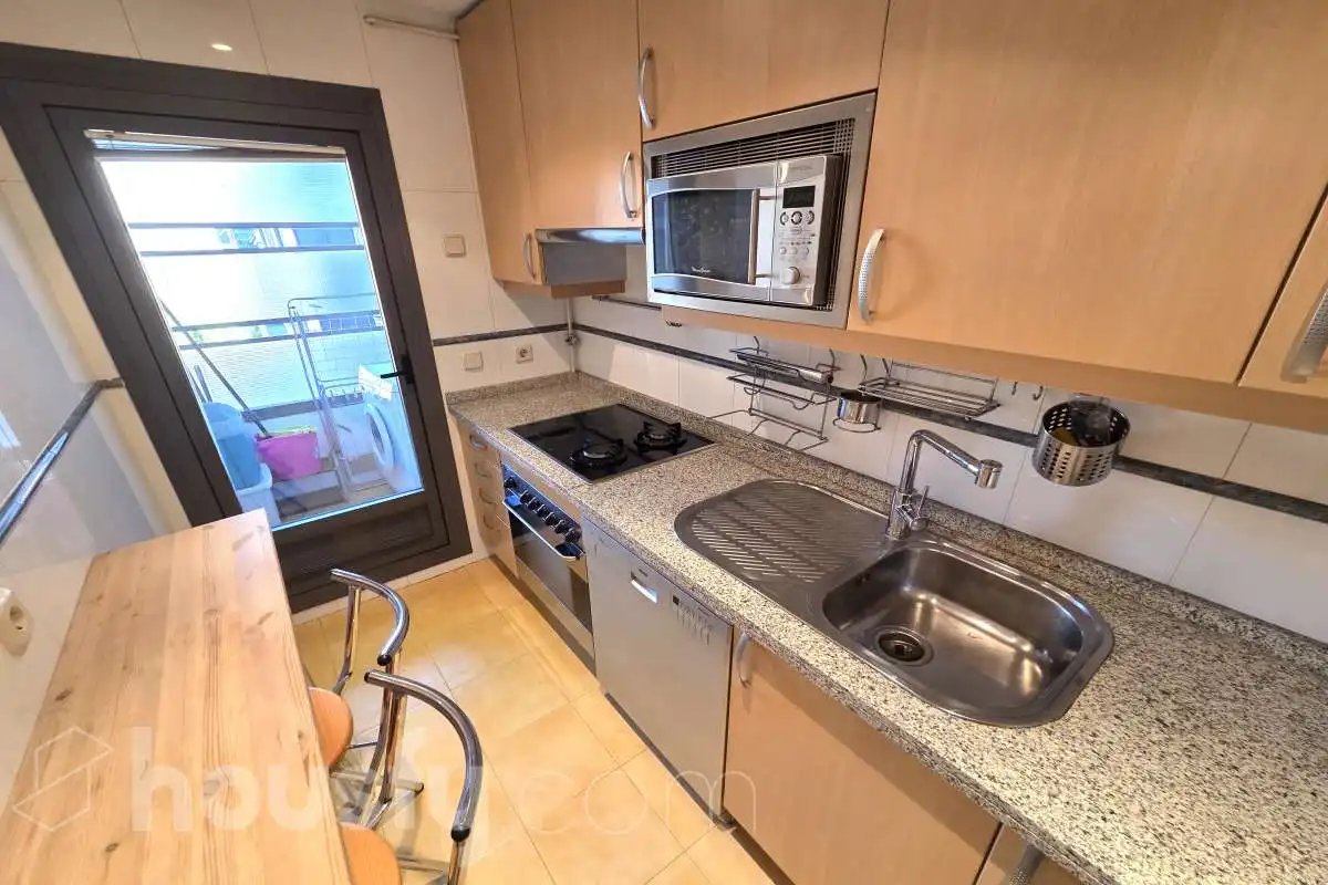 Kitchen of Flat for rent in Madrid  with Air Conditioner, Heating and Parquet flooring