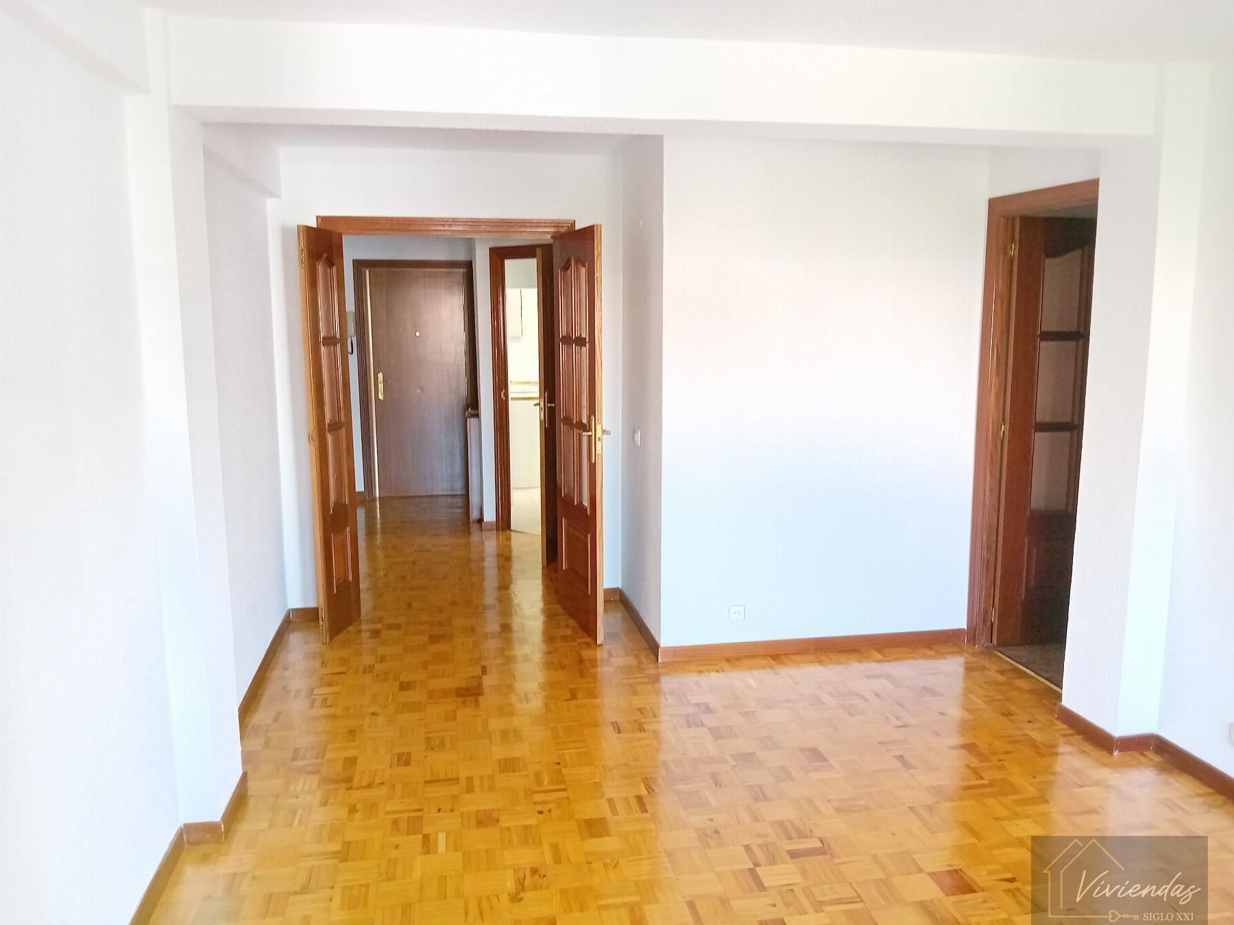 Pis de lloguer en  Madrid Capital amb Calefacció, Parquet i Terrassa