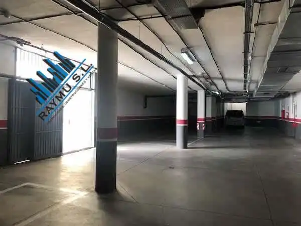 Parkplatz von Garage zum Verkauf in Leganés
