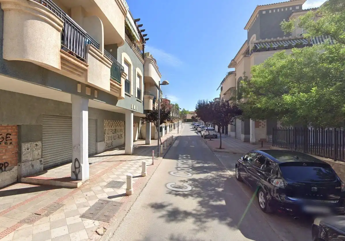 Local commercial à vendre à Mediterráneo - Ronda Lindaraja, imagen 2
