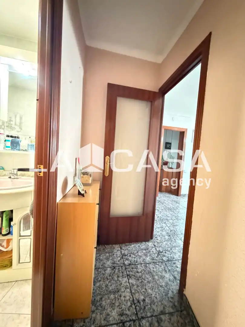 Piso con terraza en venta en Salut - Lloreda, imagen 3