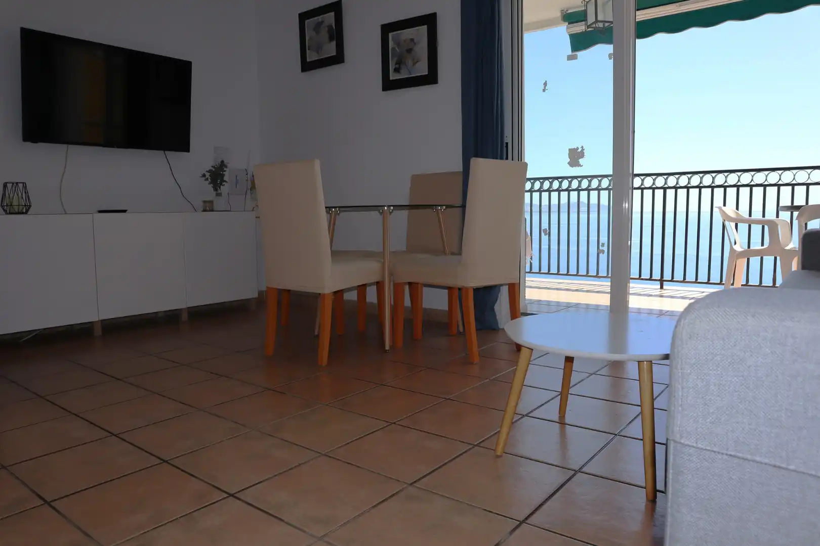 Esszimmer von Wohnungen zur Miete in Almuñécar mit Terrasse, Waschmaschine und Mikrowelle