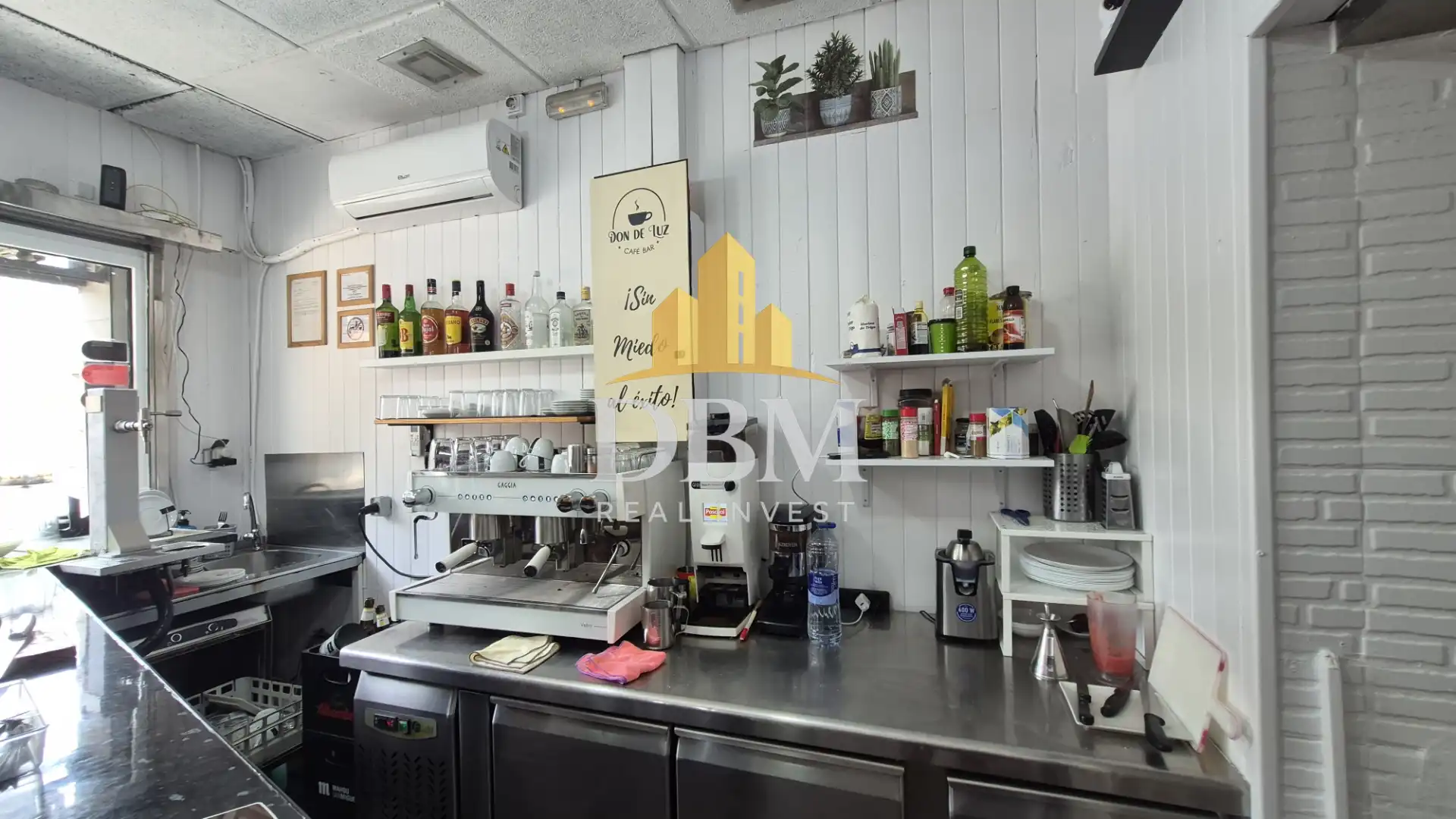 Commercial properties for transfer in Barcelona  with Air Conditioner, Terrace and Furnished